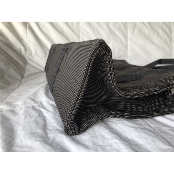 Pre loved Hermes Herline MM tote nylon canvas - Picture 10 of 10